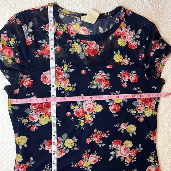 Love on Tap XL Navy Blue Floral Blouse - Picture 11 of 13